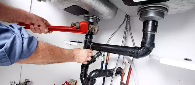 Commercial Bonded and Insured Plumber Services in Dubai, United Arab Emirates