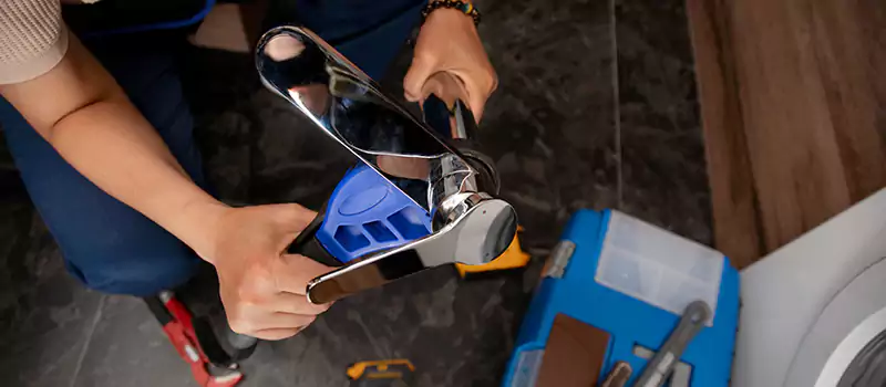 Fix Leaking Pipe in Dubai, United Arab Emirates